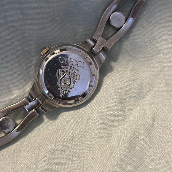 Rare Gucci Quartz Watch - Picture 3 of 3